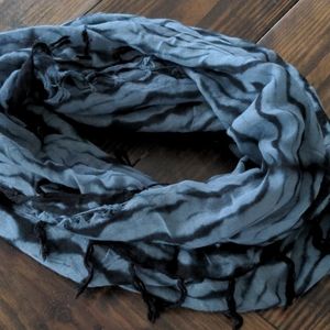 Infinity scarf
